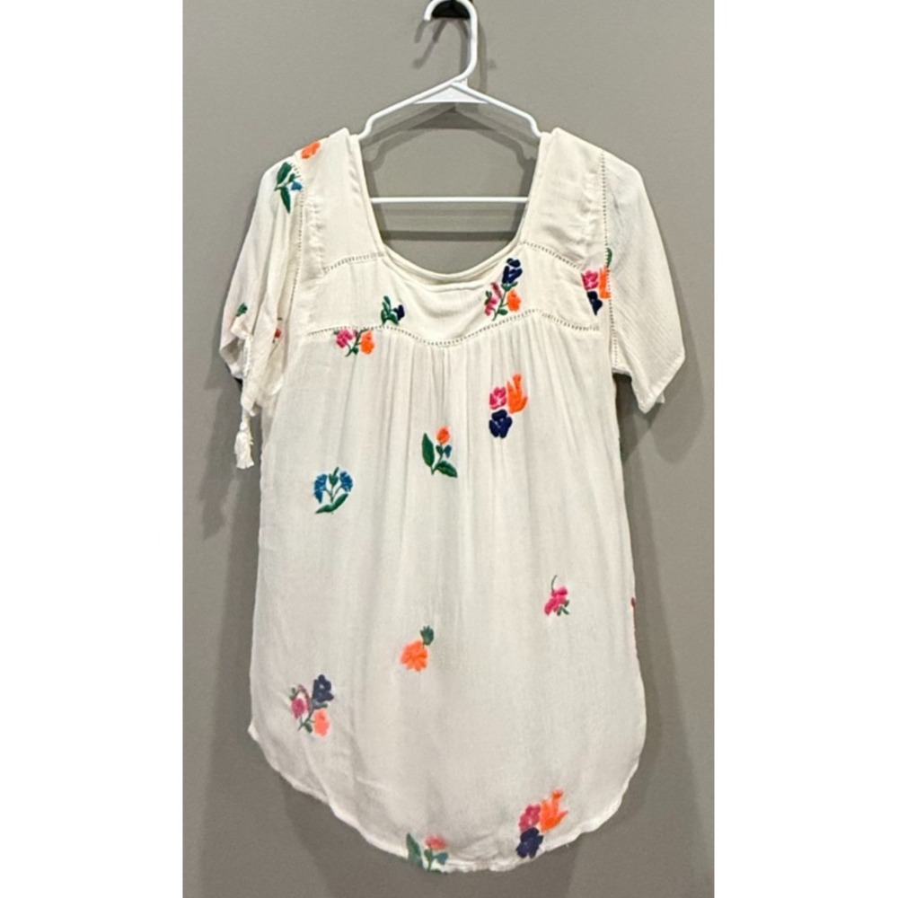 Magazines Women's M Cream Embroidered Floral Boho Peasant Blouse 100% Cotton